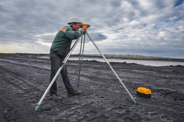 Servicios de Topografía · Topógrafos Servicios Topográficos y Geomáticos Cañete la Real